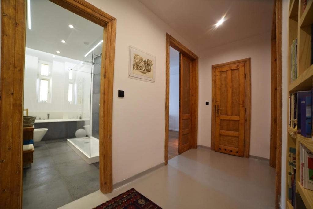Designer Apartment 110M2 With King Size Beds & Equipped Kitchen Kraków Eksteriør billede